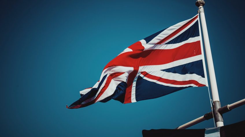 UK GDP grows as UK emerges from recession